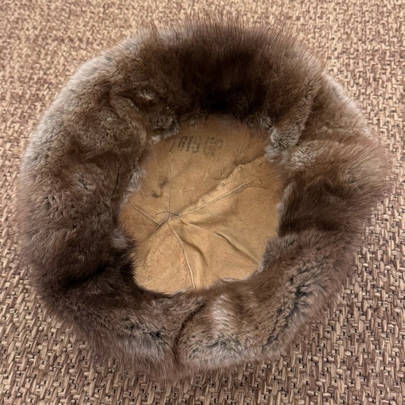 Vintage Rabbit Fur Hat - Picture 5 of 6